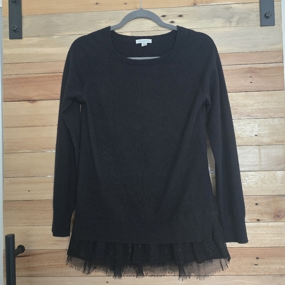 Garnet Hill Black 100% Cashmere Shirttail Pullover Sweater Layered Silk lace tri - Picture 2 of 9